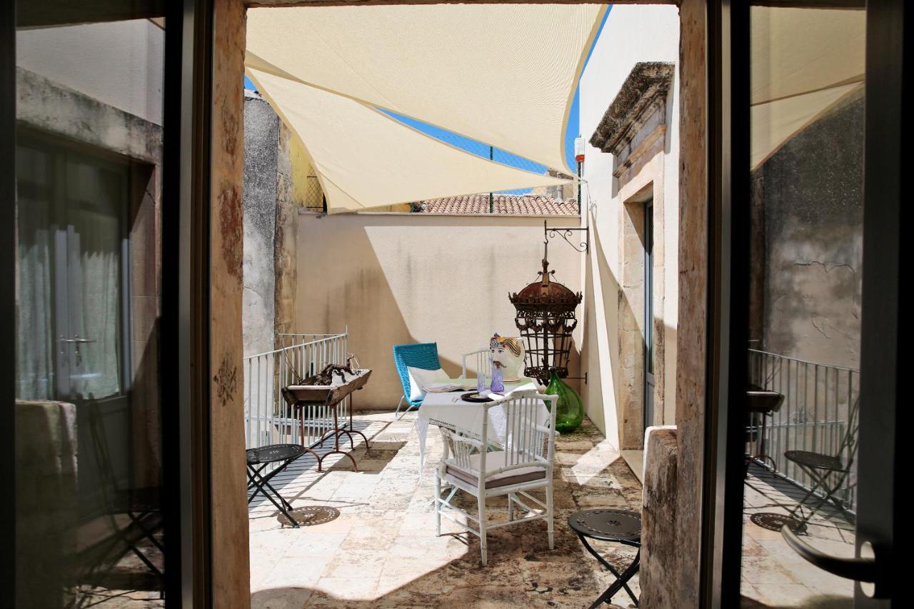 Dimora Di Catullo - Ospitalita Di Charme Villa ปาลัซโซ อาเกรอิเด ภายนอก รูปภาพ