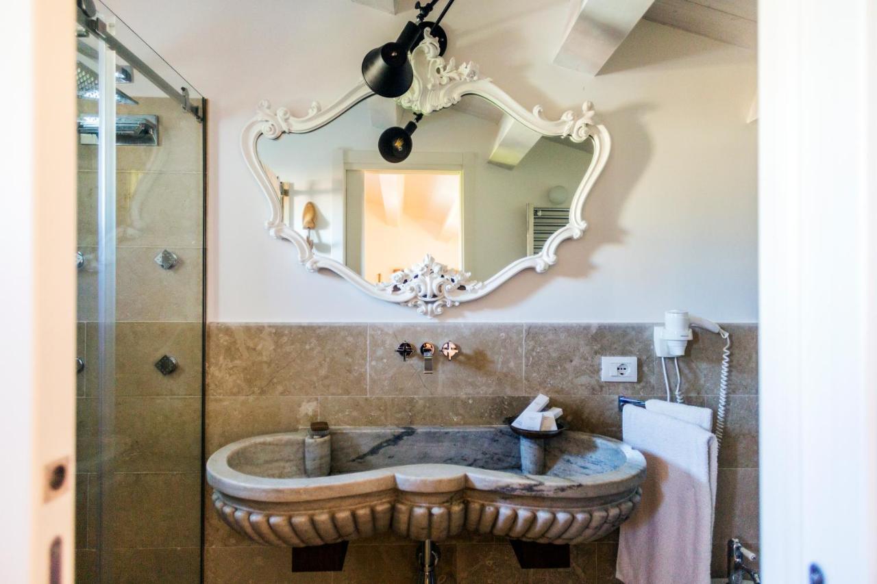 Dimora Di Catullo - Ospitalita Di Charme Villa ปาลัซโซ อาเกรอิเด ภายนอก รูปภาพ