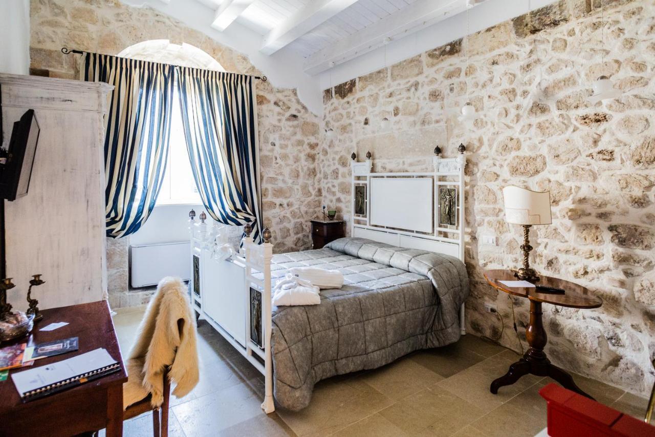 Dimora Di Catullo - Ospitalita Di Charme Villa ปาลัซโซ อาเกรอิเด ภายนอก รูปภาพ