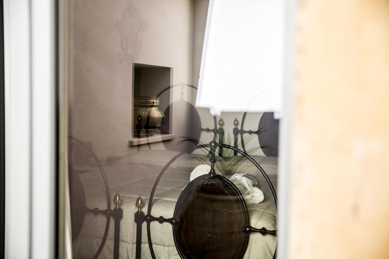 Dimora Di Catullo - Ospitalita Di Charme Villa ปาลัซโซ อาเกรอิเด ภายนอก รูปภาพ