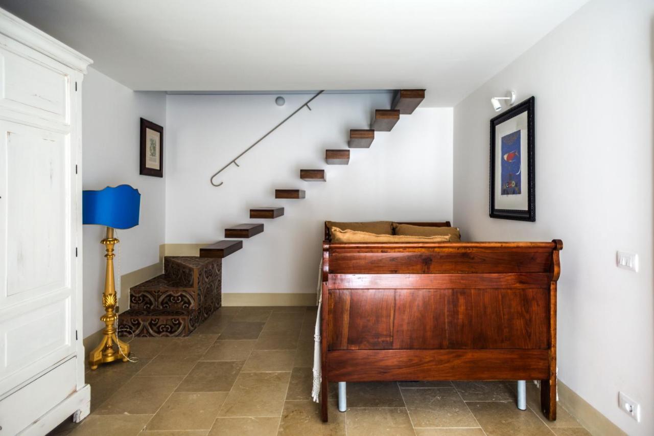 Dimora Di Catullo - Ospitalita Di Charme Villa ปาลัซโซ อาเกรอิเด ภายนอก รูปภาพ