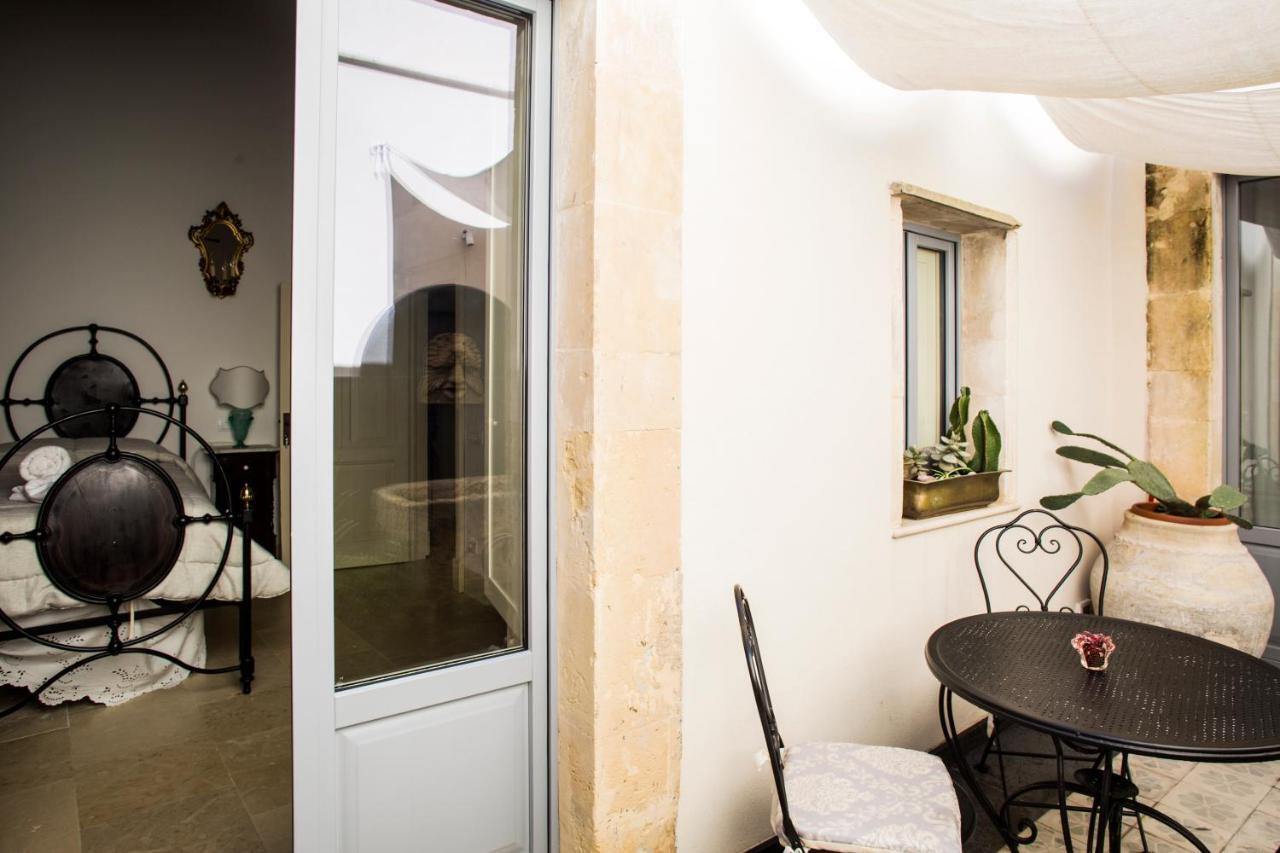 Dimora Di Catullo - Ospitalita Di Charme Villa ปาลัซโซ อาเกรอิเด ภายนอก รูปภาพ